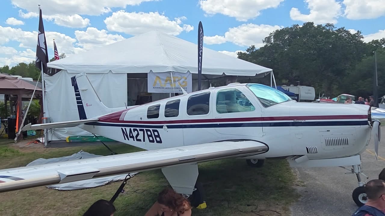 N427BB at KLAL