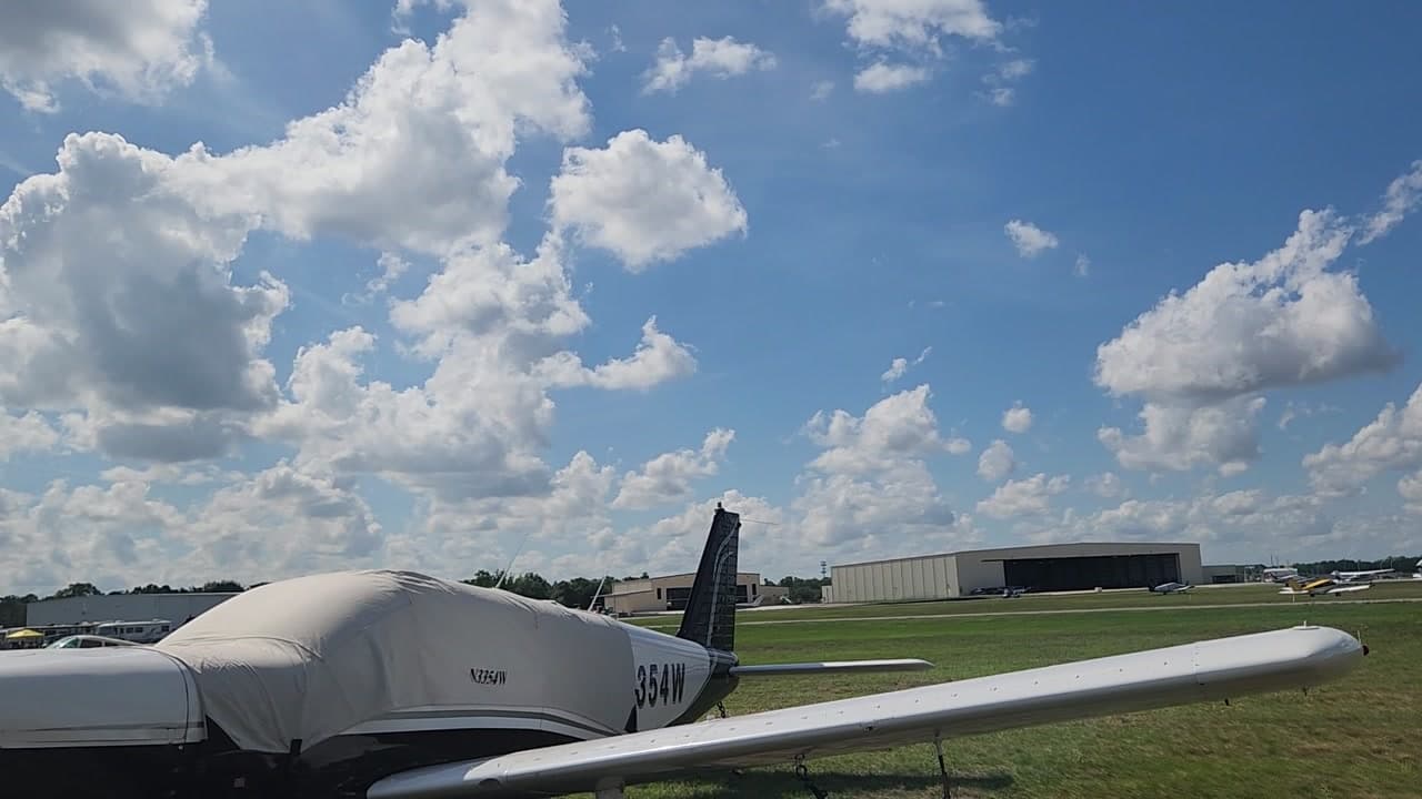 N7354W at KLAL