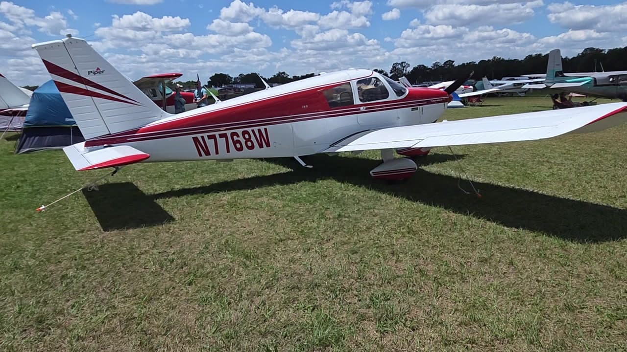 N7768W at KLAL