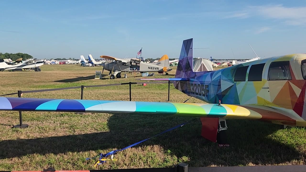 N3205E at KLAL