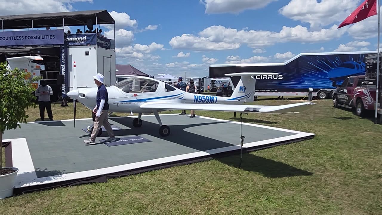 N959MT at KLAL