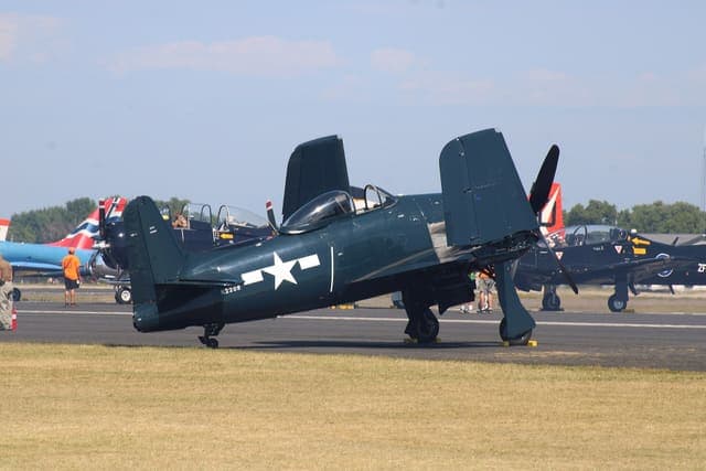 N2209 — Warbird