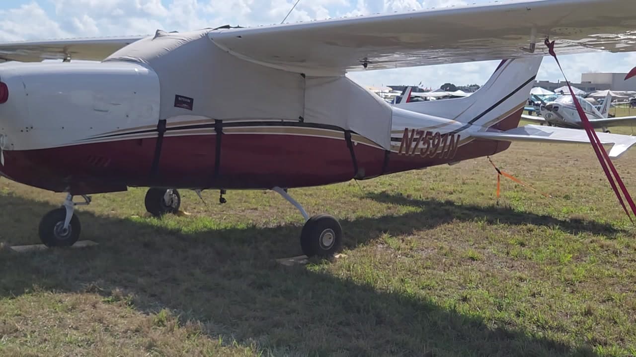 N7591N - Cessna T210N at KLAL