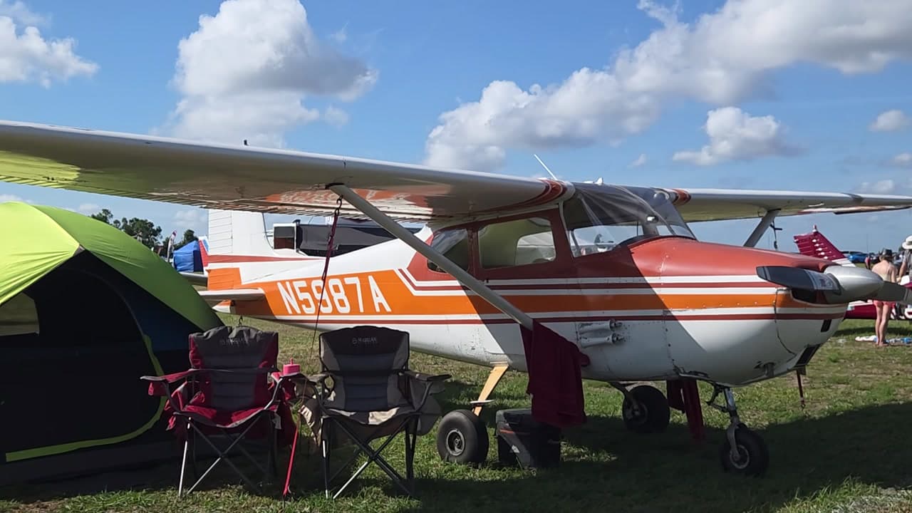 N5987A - Cessna 172 at KLAL
