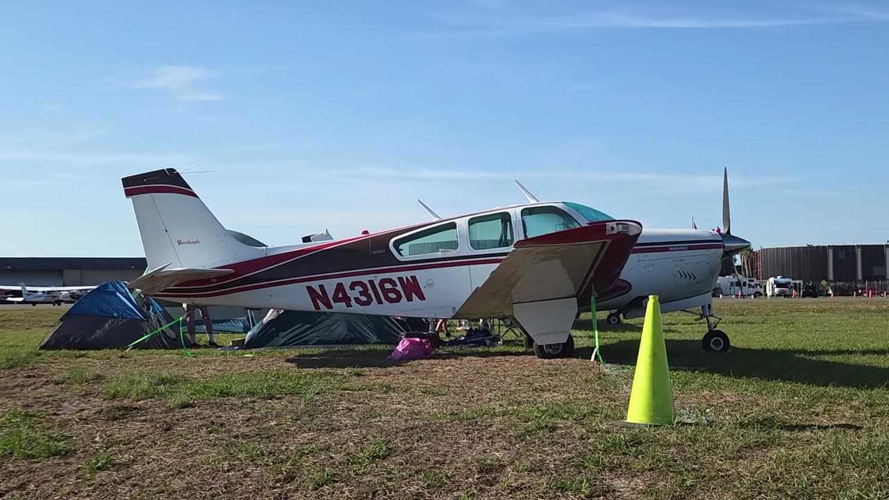 N4316W - Beechcraft F33A at KLAL