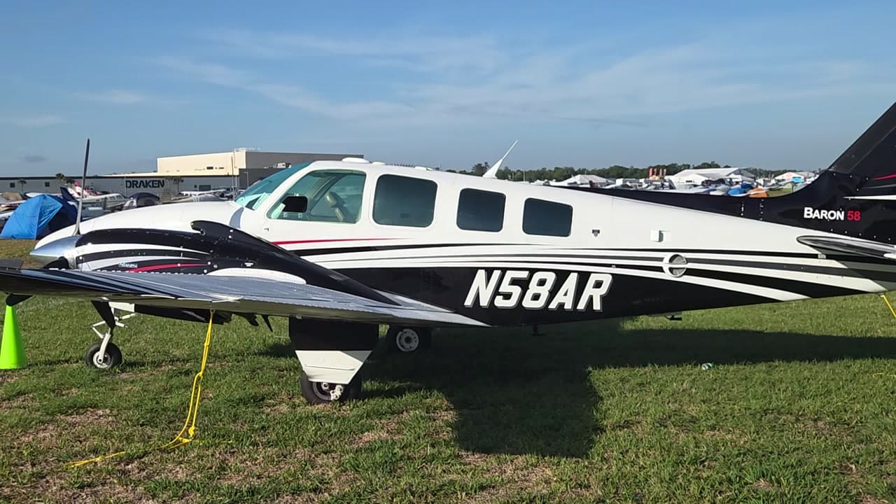 N58AR - Beechcraft 58 at KLAL