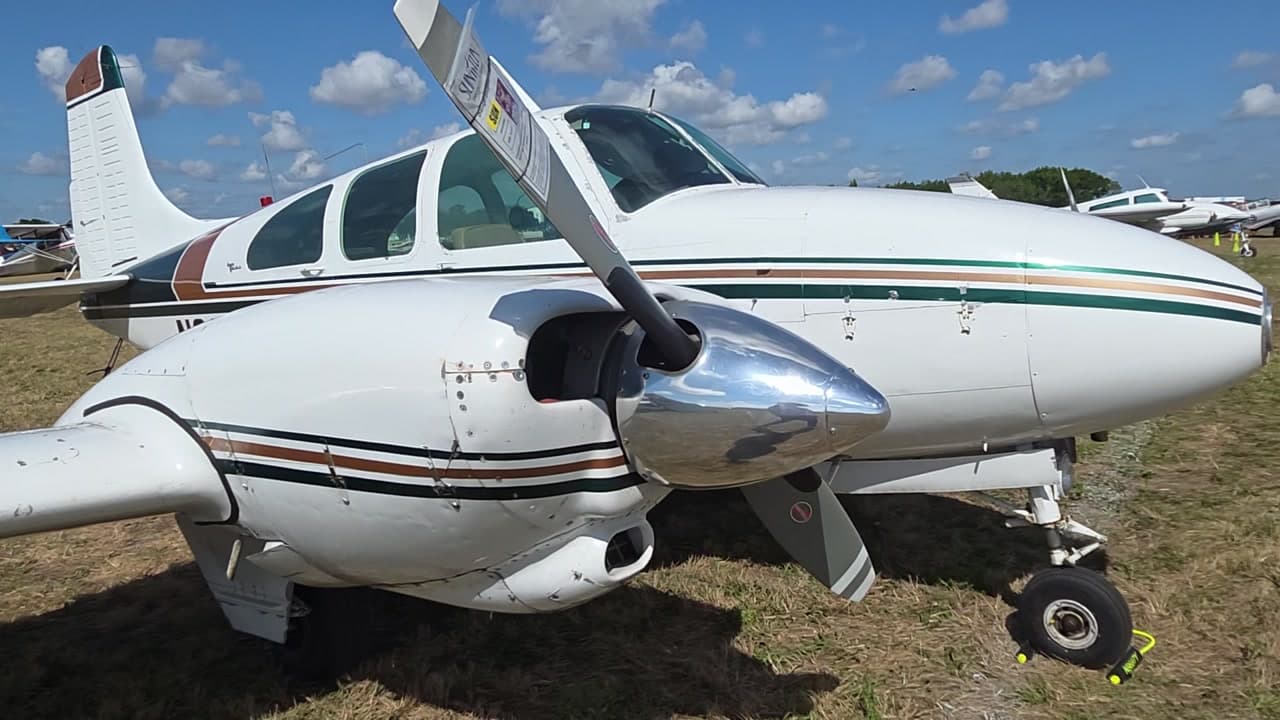 N9697Y - Beechcraft B95A at KLAL